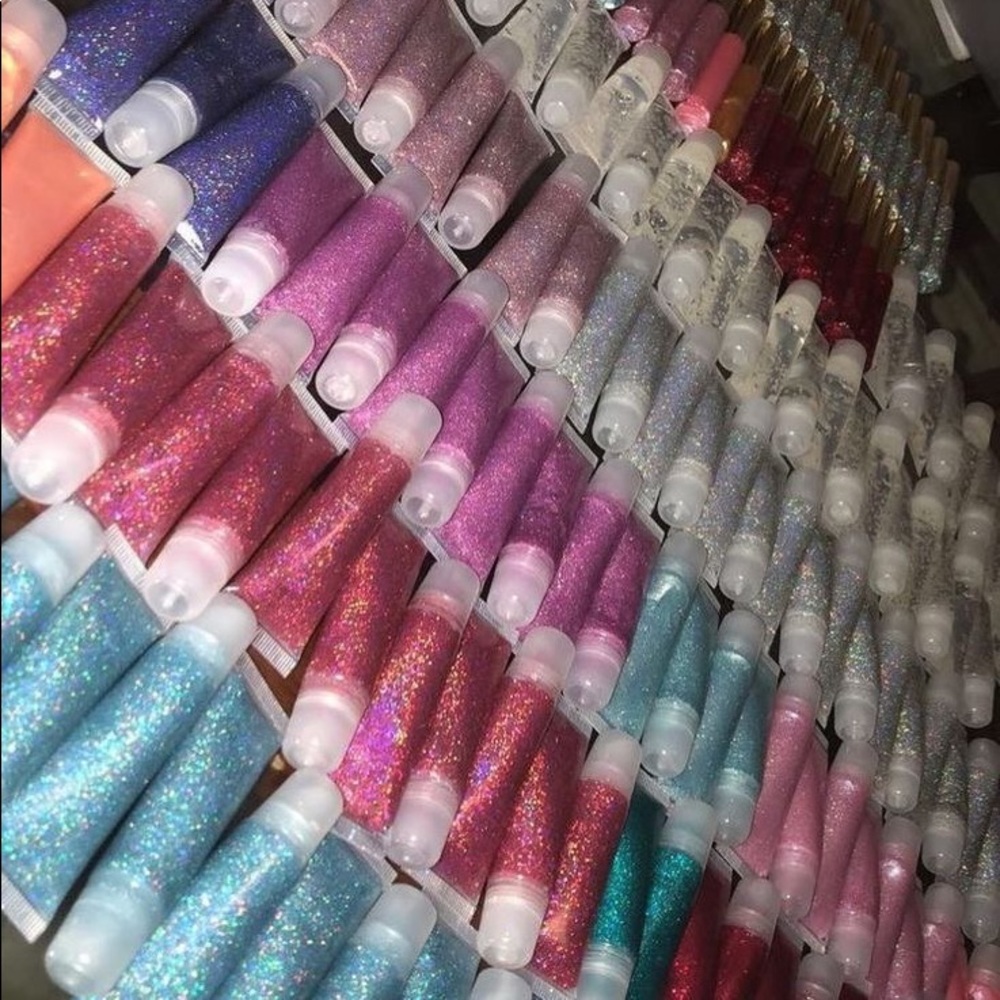 Start Your Own Lipgloss Brand